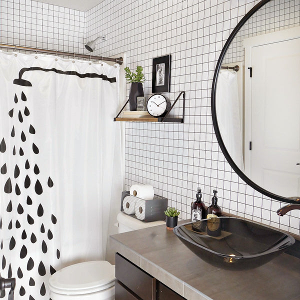 Geometric Patterns For A Bang-Up Bathroom